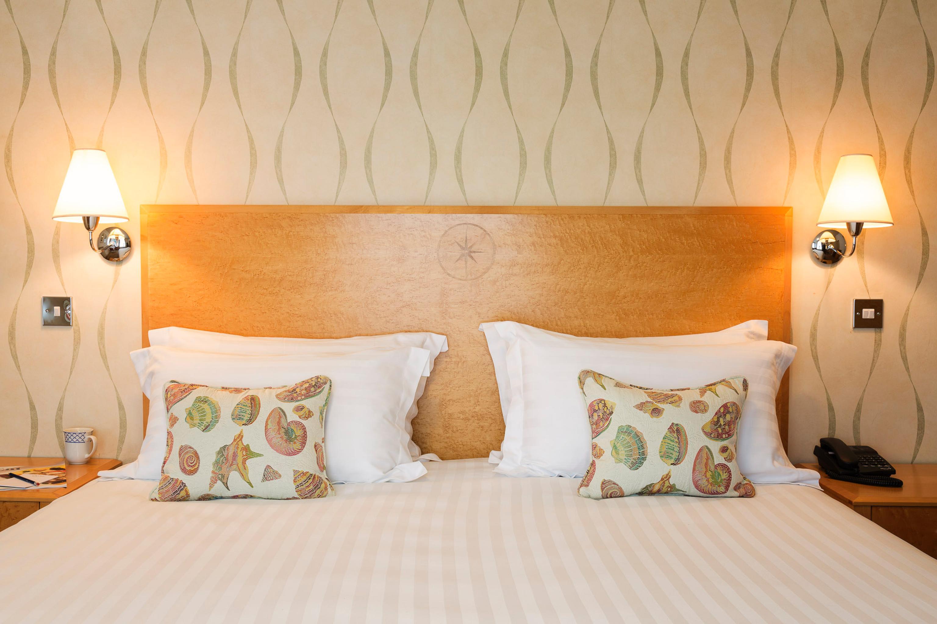 Hotel Cristina St Lawrence Экстерьер фото