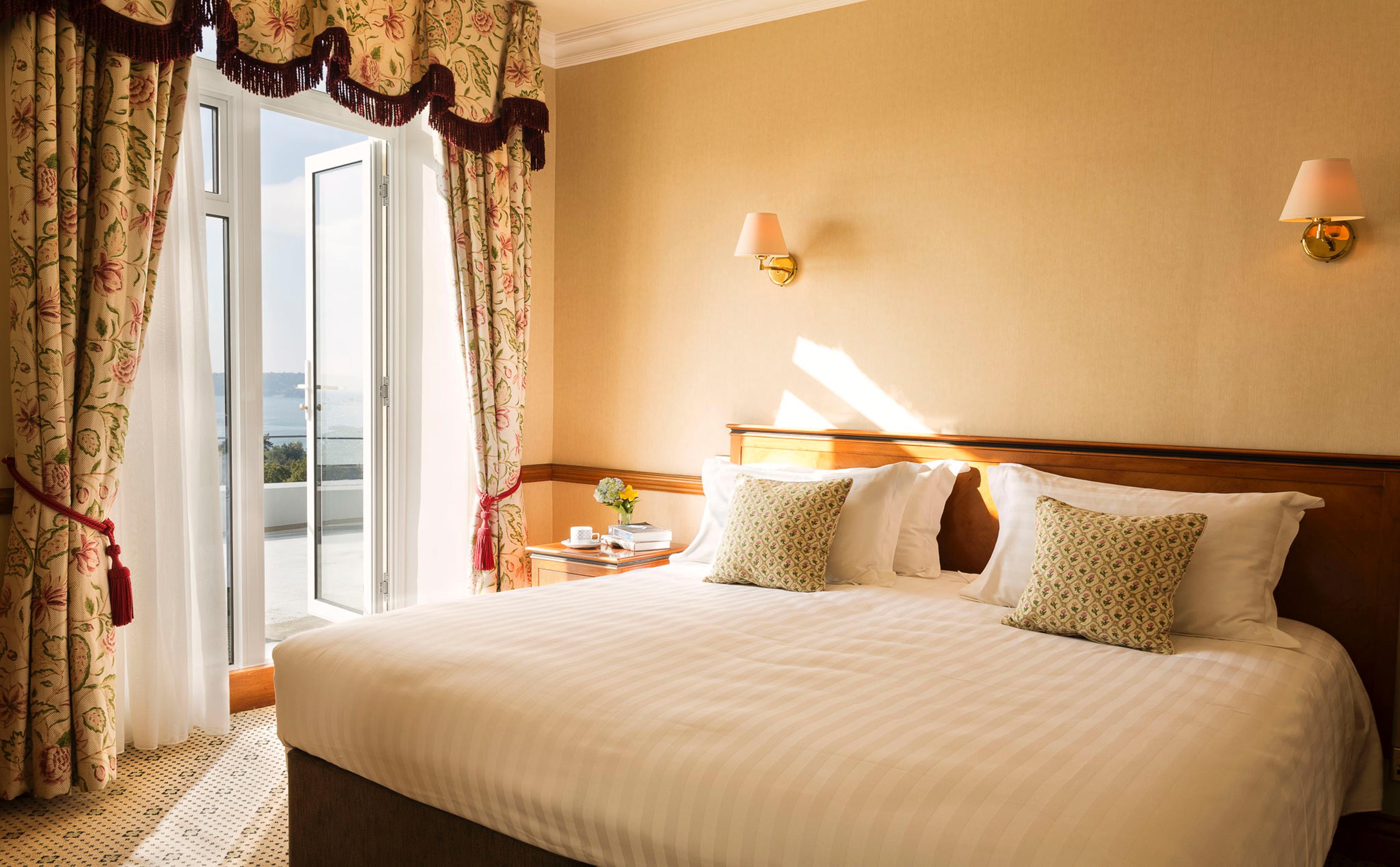 Hotel Cristina St Lawrence Экстерьер фото