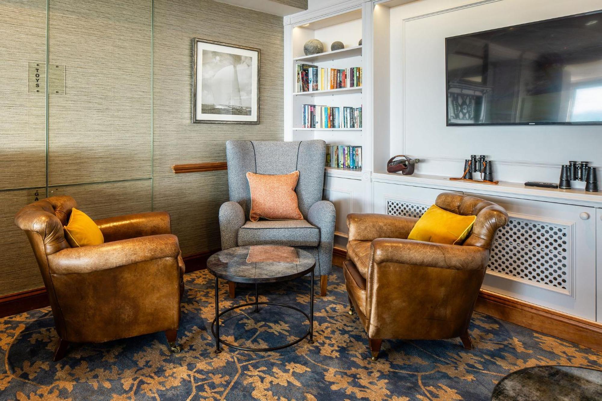 Hotel Cristina St Lawrence Экстерьер фото