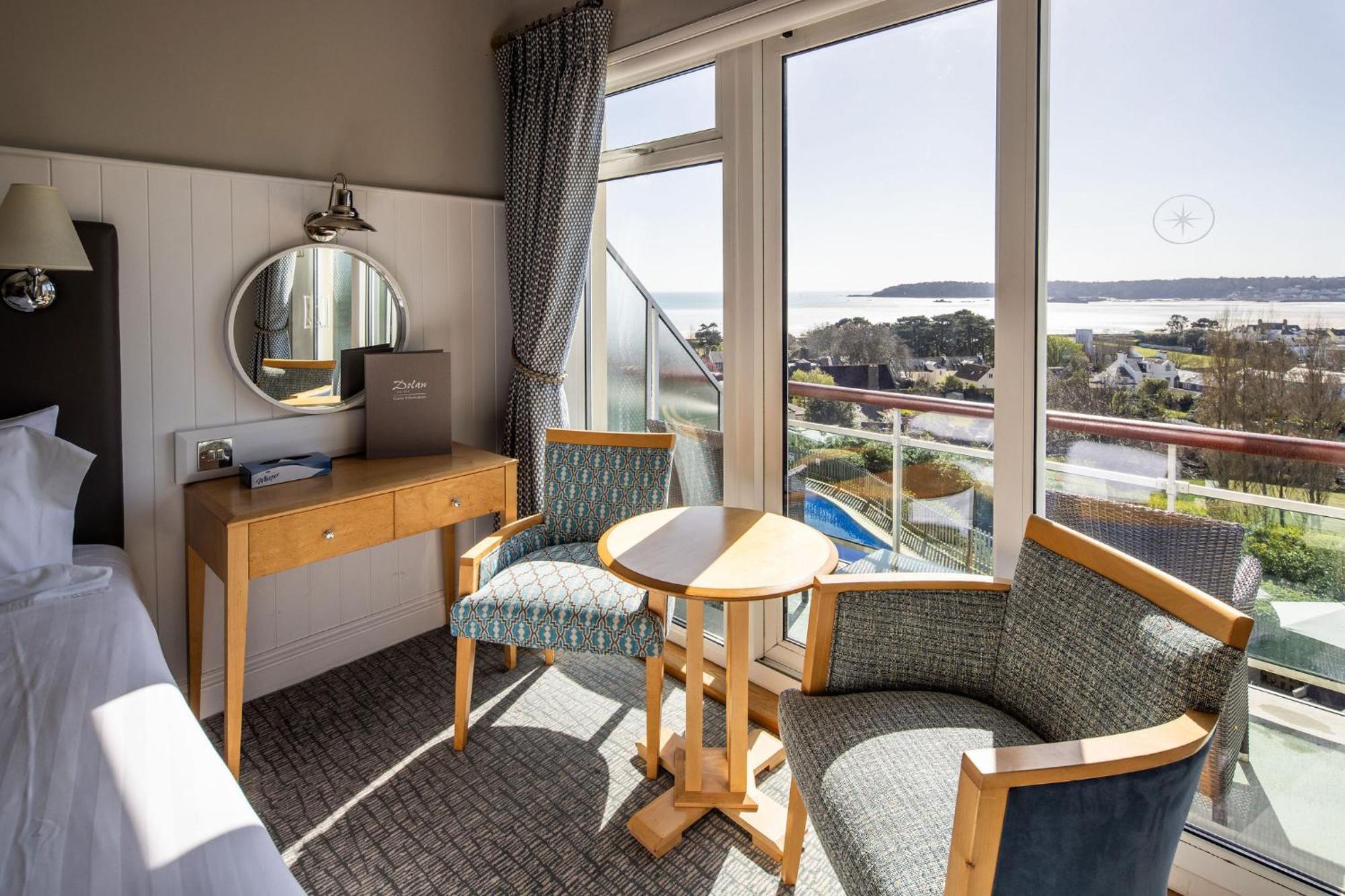 Hotel Cristina St Lawrence Экстерьер фото